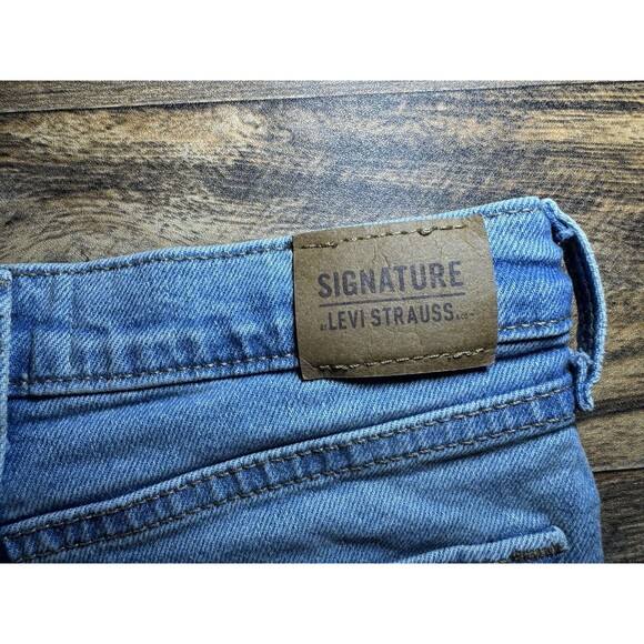 Levi’s Signature 7 Regular Cutoff Jean Shorts Blue Denim Frayed Hem - Picture 4 of 8